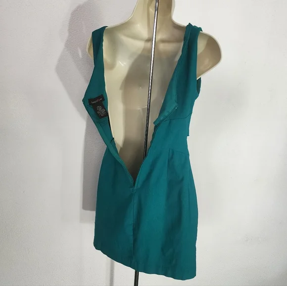 Teeze Me Dress Cross Waist Sheath with Pockets Green Size 3 - Picture 12 of 14